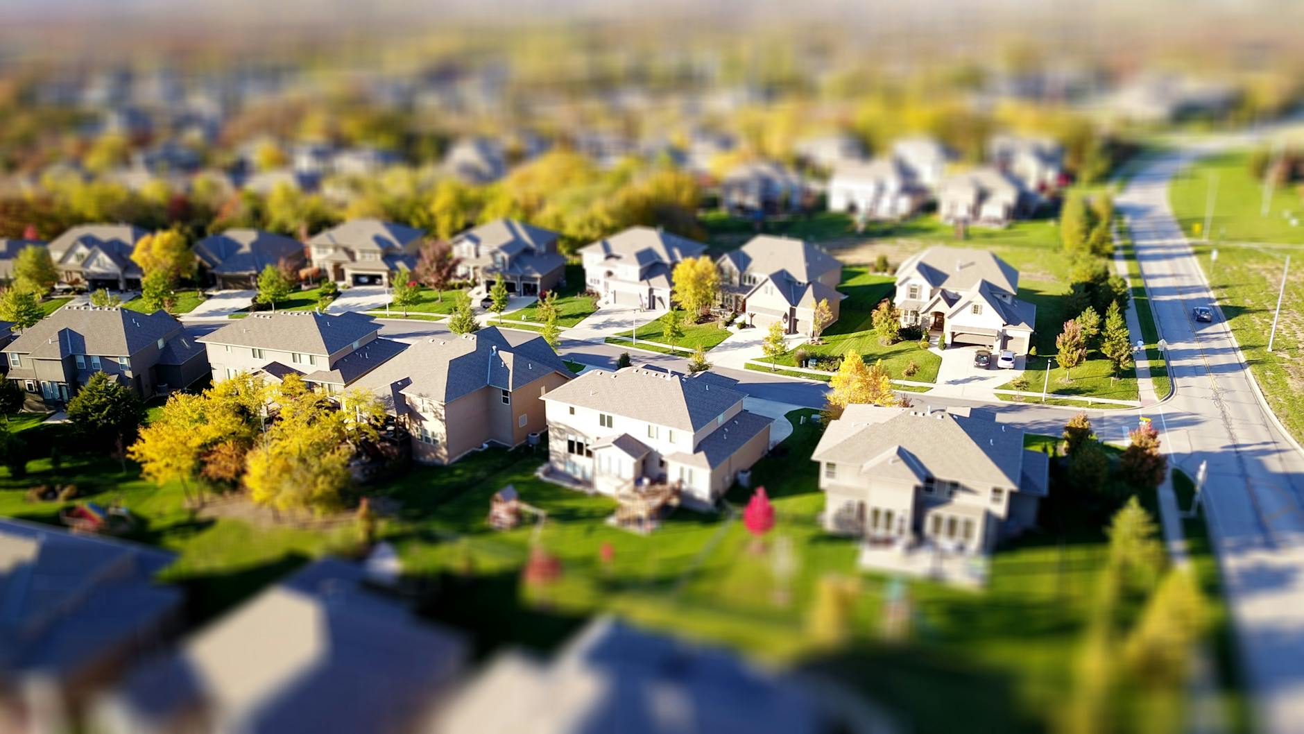 How to Buy a House with Bad Credit: A guide to homeownership.